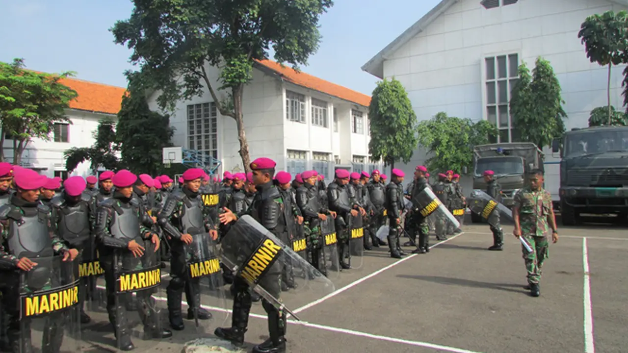 Jelang Pengumuman Pilpres, Marinir Gelar Latihan Atasi Demo