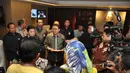 Ketua DPR RI Setya Novanto didampingi Wakil Ketua Fadli Zon menerima surat Pengajuan Hak angket untuk Menkunham Yasonna Laoly dari perwakilan KMP di Ruang Pimpinan kompleks Parlemen Senayan, Jakarta, Rabu (25/3/2015). (Liputan6.com/Andrian M Tunay)