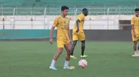 Mantan Pemain Persija Tertantang Buktikan Diri Bersama Madura United