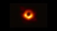 Para ilmuwan telah memperoleh gambar pertama dari lubang hitam, menggunakan pengamatan Event Horizon Telescope dari pusat galaksi M87. (Foto: Event Horizon Telescope Collaboration / JPL NASA)