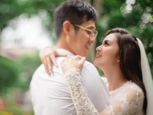 Bulan Madu Junior Liem Putri Titian Bawa Fotografer Entertainment Fimela Com