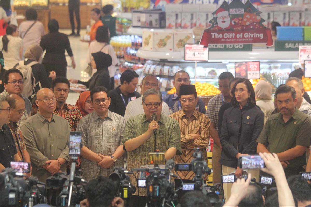 FOTO: Pemerintah Tinjau Penerapan Work From Anywhere Jelang Libur Akhir Tahun