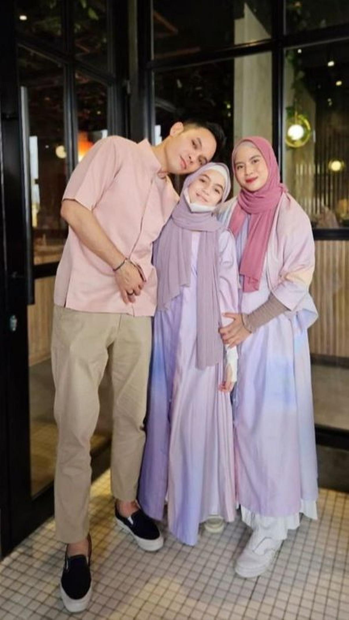 Tak sedikit warganet yang mendoakan agar putri tunggal Ben Kasyafani ini istiqomah berhijab.