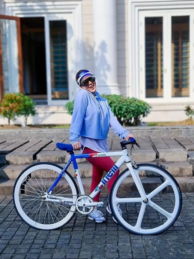 Reino Barack dan Syahrini berada di rumah mewahnya