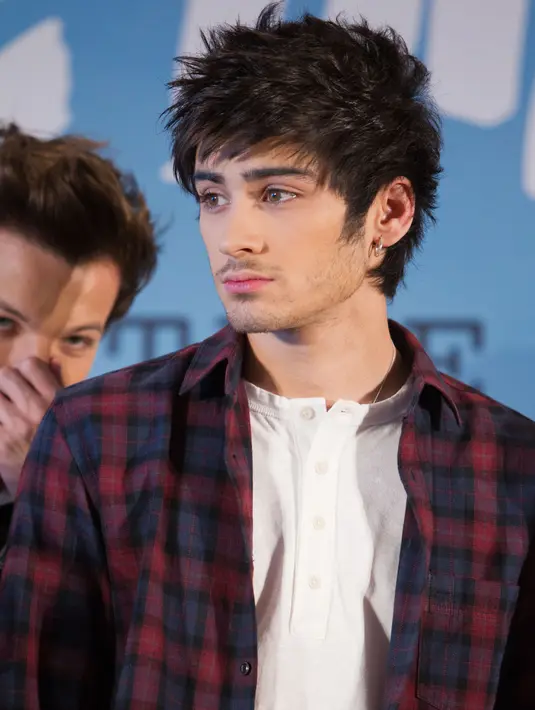 Tahun terberat bagi Zayn Malik, setelah keluar dari One Direction kini kisah cintanya dengan Perrie Edwards dikabarkan telah berakhir. (Bintang/EPA)