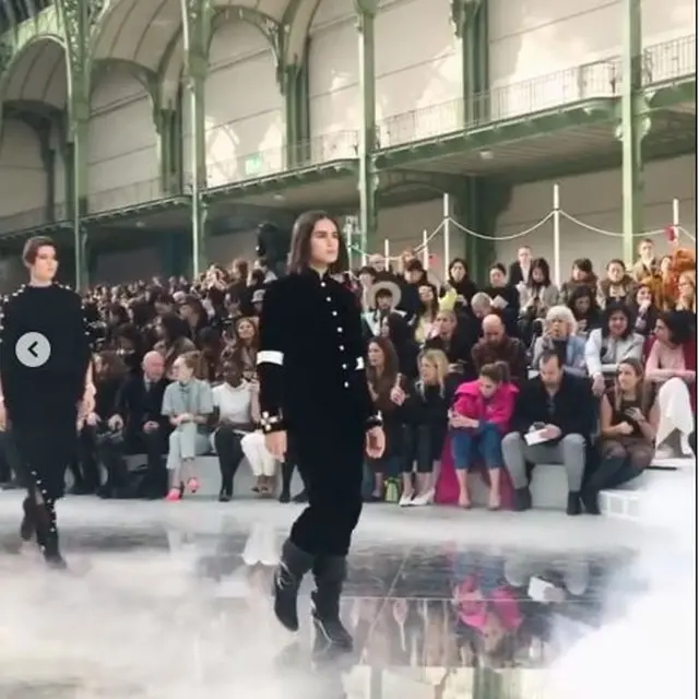 Model Plus Size Chanel di Paris Fashion Week 2020, Jill Kortleve