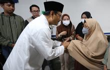 Mensos Gus Ipul Jenguk Korban Luka Berat Unjuk Rasa di RS Makassar