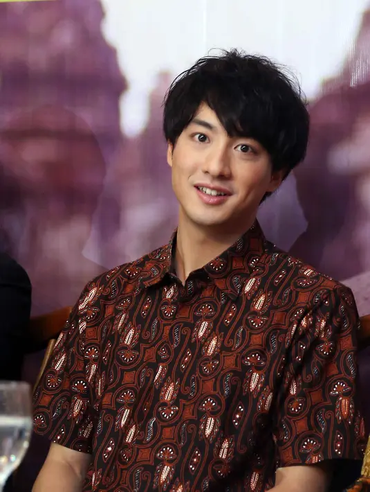 Bagi Shu Watanabe pada kali ini adalah pengalaman pertamanya dapat beradu akting dengan aktris dari Indonesia. (Nurwahyunan/Bintang.com)