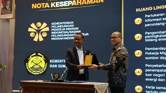 Menteri Pelindungan Pekerja Migran Indonesia (P2MI), Mukhtarudin, melakukan penandatanganan nota kesepahaman (MoU) dengan sejumlah menteri lain.