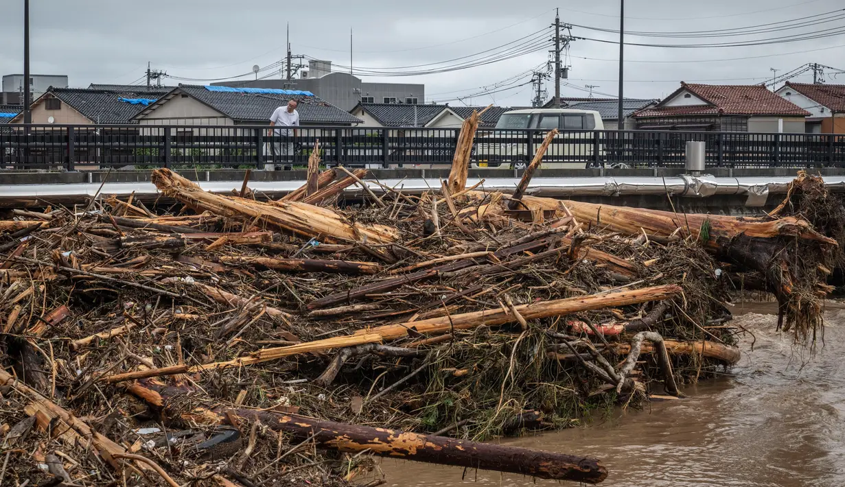 Kota Wajima, Suzu serta Kota Noto telah memerintahkan sekitar 44.000 penduduk untuk mengungsi dan mencari perlindungan di Prefektur Ishikawa, Pulau Honshu. (Yuichi YAMAZAKI/AFP)