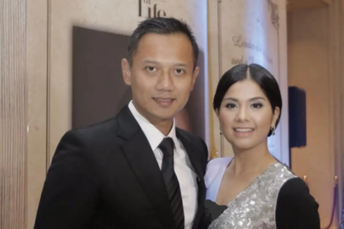 10 Foto Kemesraan Agus Yudhoyono dan Istri, Bikin Pengin Nikah!