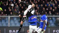 Cristiano Ronaldo mencetak gol kedua Juventus ke gawang Sampdoria pada pekan ke-17 Liga Italia Serie A di Stadio Comunale Luigi Ferraris, Genova, Kamis (19/12/2019) dini hari WIB.(Luca Zennaro/ANSA via AP)