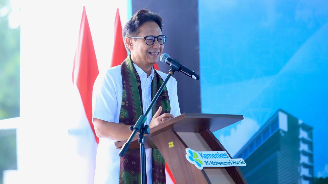 Akui Tak Semua Penyakit Ditanggung BPJS, Menkes Minta Masyarakat Ikut Asuransi Swasta