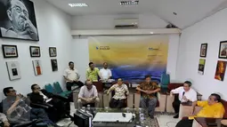 Suasana pertemuan Eksponen Pengurus DPP dan Eksponen Dewan Pertimbangan Partai Golkar dengan Akbar Tandjung, Jakarta, Kamis (7/1/2016). (Liputan6.com/Johan Tallo)