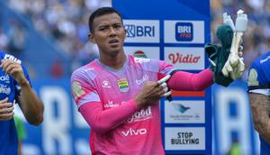 Teja Paku Alam, kiper Persib Bandung di BRI Super League 2025/2026. (Dok. ileague.id)