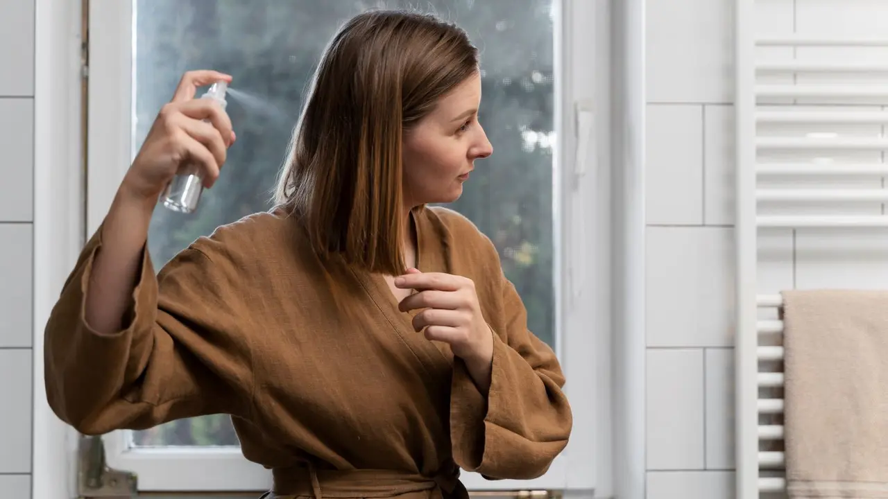 Rekomendasi Aroma Parfum untuk Wanita Bekerja (photo by freepik.com)