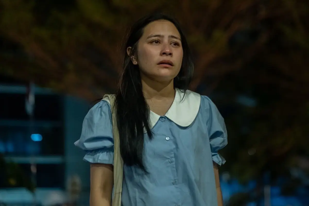 Prilly Latuconsina di Film "Bolehkah Sekali Saja Kumenangis" (Instagram/@prillylatuconsina96)