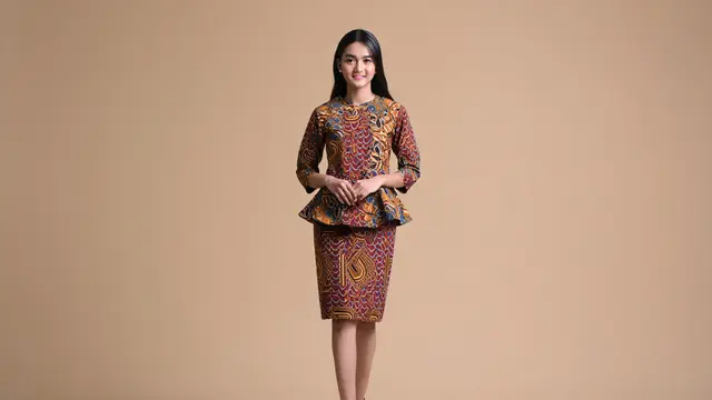 Model Baju Batik Tunik Bawahan Rok