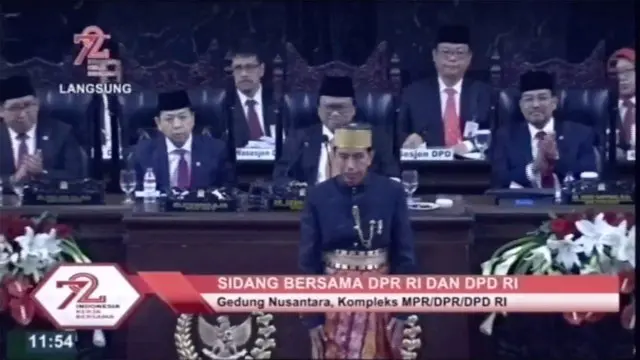 Jokowi mengajak para pemangku jabatan untuk menyelesaikan semua masalah secara cepat.