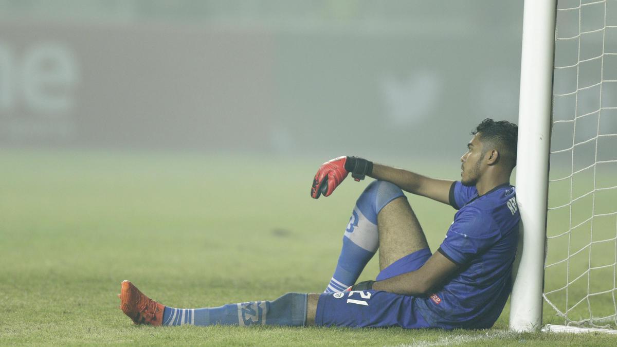 BRI Super League: Permintaan Maaf Kiper Semen Padang, Rendy Oscario karena Hanya Bermain Imbang Vs PSIM