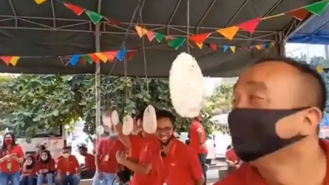 6 Kelakuan Kocak Bapak-Bapak saat 17 Agustusan Ini Bikin Tepuk Jidat