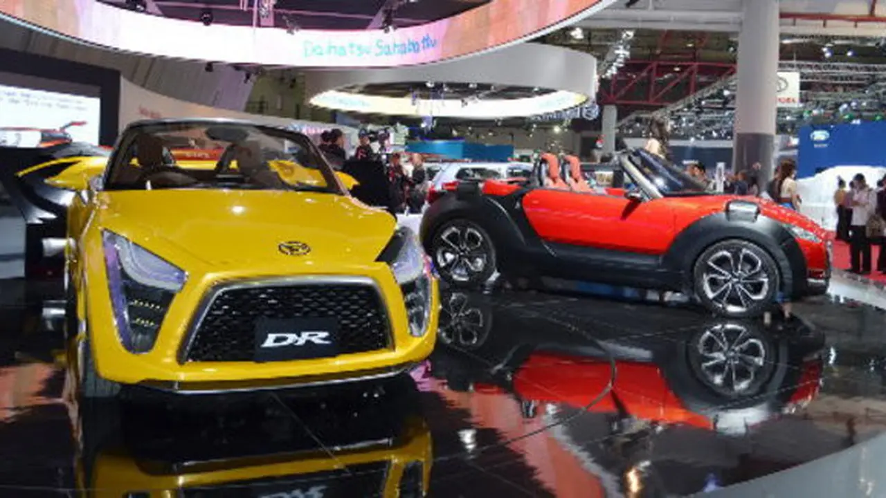 Mobil Konsep di Booth Daihatsu IIMS 2012