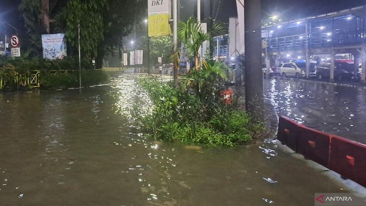Genangan Terminal Kampung Rambutan Tak Ganggu Operasional Bus AKAP
