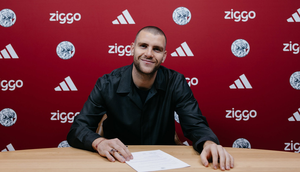 Maarten Paes resmi gabung Ajax. (Ajax)