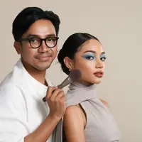 Mencari Brush yang Tepat  yang Juga Dikenakan MUA Bubah Alfian. Dok. Aeris Beauté