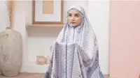 Bolehkah Muslimah Sholat Pakai Mukena Bercorak, Apakah Sah? Ini Kata Buya Yahya