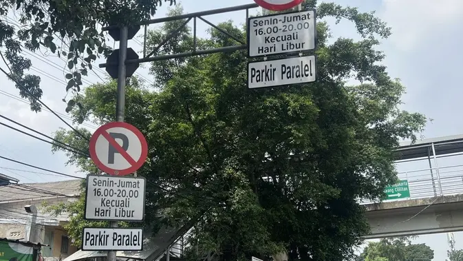 Parkir di Jalan Cawang Ternyata Diperbolehkan, Begini Aturannya