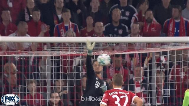 Berita video highlights Bundesliga 2017-2018 antara Bayern Munchen melawan Wolfsburg dengan skor 2-2. This video presented by BallBall.