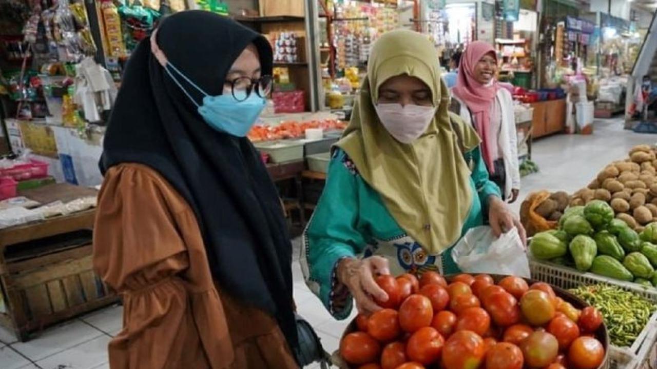 Deflasi 0,07 Persen di Kota Madiun: Tahukah Anda, Harga Tomat Jadi Pemicu Utama?