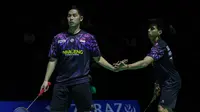 Ganda putra Indonesia&nbsp;Sabar Karyaman Gutama/Moh Reza Pahlevi Isfahani lolos ke babak 16 besar Swiss Open 2025. Sabar/Reza menang atas&nbsp;Declan Bennett/Richard Kong dari Irlandia&nbsp;21-6 dan 21-11 di St. Jakobshalle, Basel, Rabu (19/3).&nbsp;(foto: PBSI)
