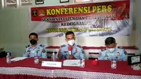 Konferensi pers Kantor Imigrasi Kelas 1 TPI Makassar terkait kedatangan 20 TKA Tiongkok di Sulsel (Liputan6.com/Fauzan)