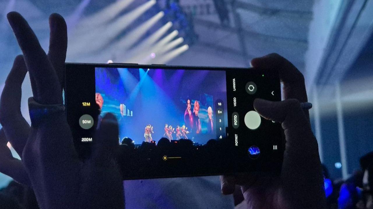 5 Fitur AI Menarik Samsung Galaxy S24 FE Bisa Genjot Produktivität Kerja