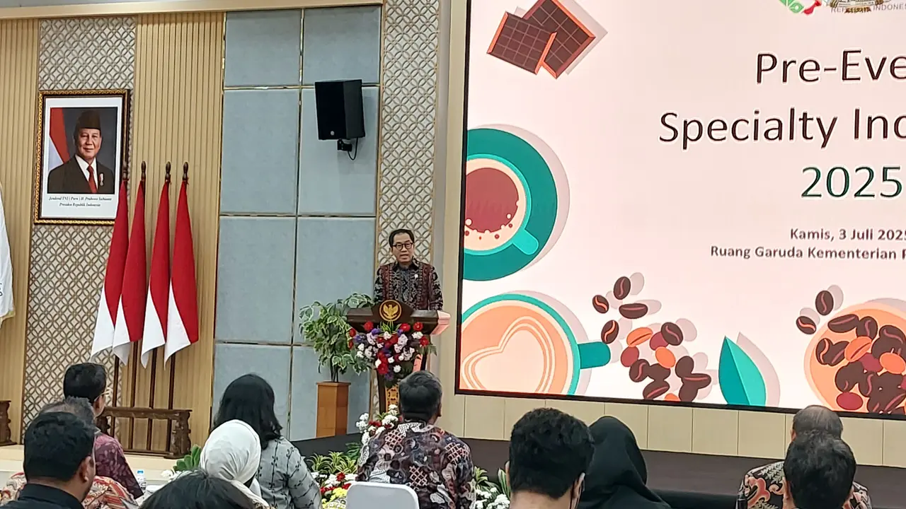 Wakil Menteri Perindustrian Faisol Riza saat pembukaan pre-event Specialty Indonesia 2025, di Kantor Kemenperin, Jakarta, Kamis (3/7/2025). (Foto: Liputan6.com/ Arief RH)