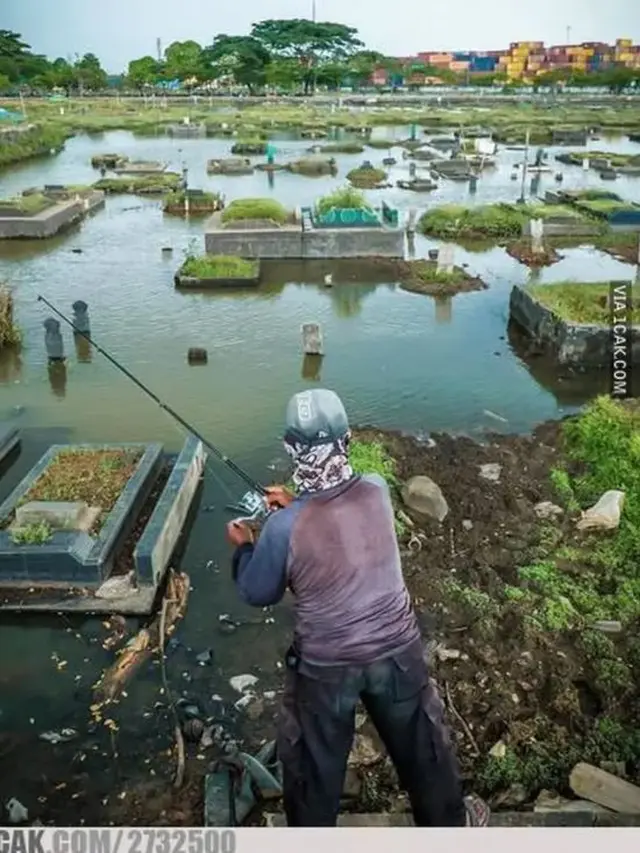 6 Potret Lokasi Mancing Ini Tidak Biasa, Bikin Tepuk Jidat