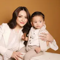 Nathalie Holscher ngidam aneh saat hamil (Sumber: Instagram/@nathalieholscher)