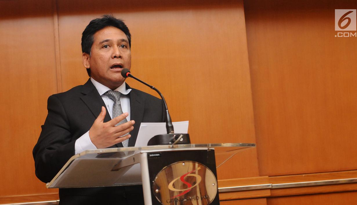 <p>Ketua Umum PHRI, Hariyadi B.S.Sukamdani memberi sambutan usai menandatangani MoU dengan Polri di Jakarta, Kamis, (20/7). MoU tentang Penyelenggaraan Pengamanan Hotel dan Restoran. (Liputan6.com/Helmi Fithriansyah)</p>