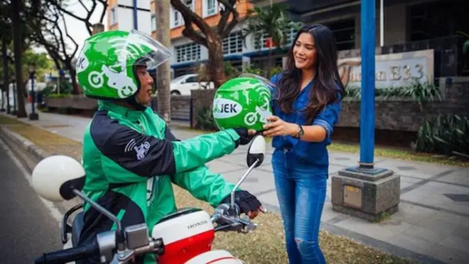 [Bintang] Siswi SMK Diperkosa, Begini Tips Aman Pergi Naik Ojek Online