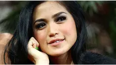 Kejadian ini menjadi bahan pelajaran bagi sang artis untuk lebih waspada.