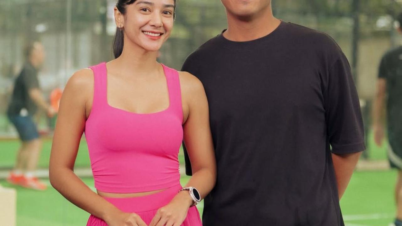 Bukan Candlelight Dinner, Fanny Ghassani Rayakan Valentine dengan Tenis Bareng Suami