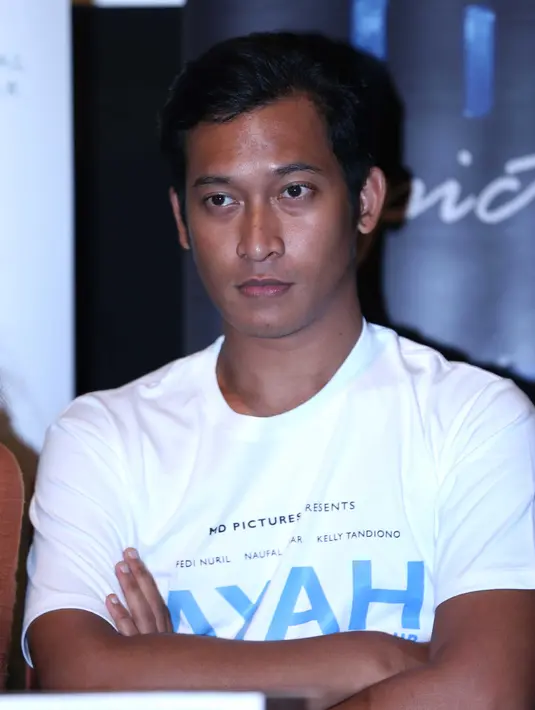 Ditemui di kawasan Epicentrum, Kuningan, Jakarta Selatan, Selasa (27/10/2015), Ade Firman mengaku senang dapat bertemu kembali dengan model iklan sekaligus news anchor, Resa Aruan melalui film ini. (Nurwahyunan/Bintang.com)