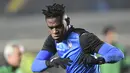 3. Duvan Zapata - Musim angin-anginan dirasakan Zapata saat membela Sampdoria musim lalu. Total hanya 11 gol dari 31 penampilan ia catatkan.  (AFP/Miguel Medina)