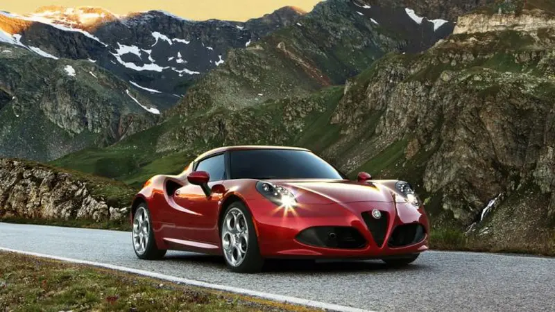 Alfa Romeo Bikin 4C Jadi Makin Bertenaga