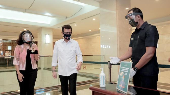 Menparekraf Wishnutama Kusubandio meluncurkan Indonesia Care di Plaza Senayan, Jakarta (Dok.Kemenparekraf)