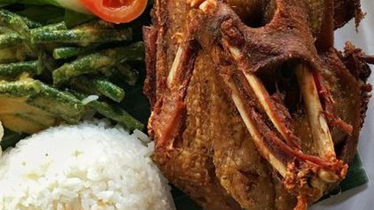 Dengan menerapkan tips dan trik di atas, Anda bisa membuat bebek goreng yang empuk dan gurih meski tanpa menggunakan panci presto. Selamat mencoba!