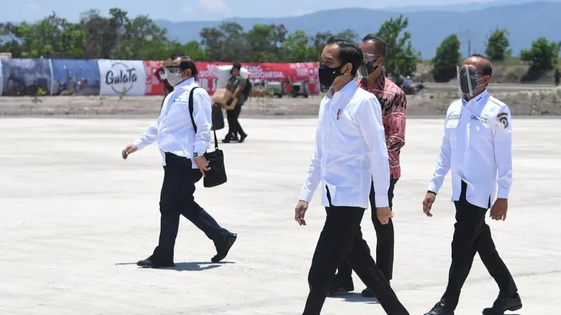 Presiden Joko Widodo atau Jokowi  menyambangi Sulawesi Tenggara, Kamis (22/10/2020).