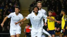 Pemain Arsenal Mohamed Elneny melakukan selebrasi usai mencetak ke gawang Oxford United pada pertandingan sepak bola Piala FA di Stadion Kassam, Oxford, Inggris, 9 Januari 2023. Arsenal menang 3-0. (AP Photo/Frank Augstein)
